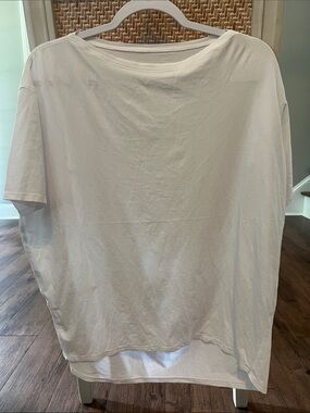 lululemon athletica Men's White Short-Sleeve Crew Tee